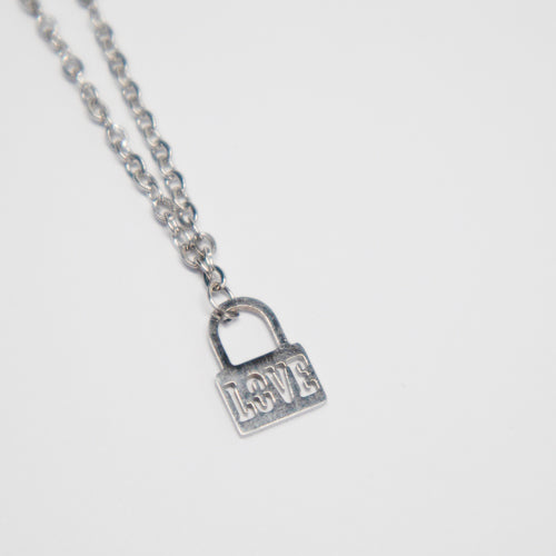 Ketting met slotje 'Love'